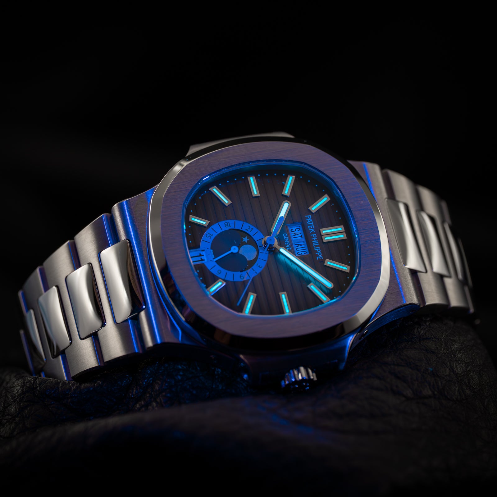 Patek Philippe Nautilus Annual Calendar Moon Phase Black Dial 5726/1A-